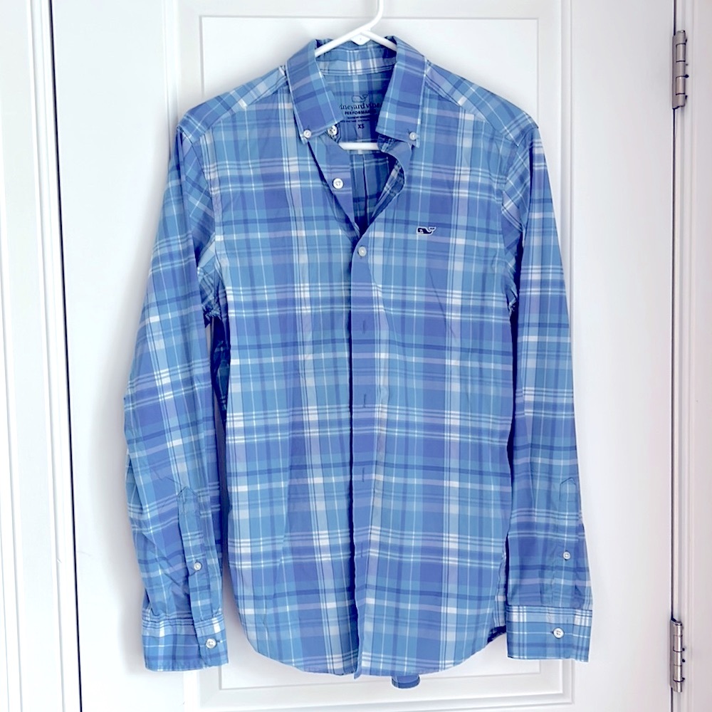 Vineyard Vines Button Down performance